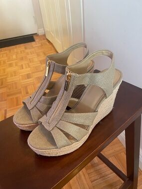 Michael Kors Berkley Espadrille Mid Wedge Sandals Gold with Front Zip